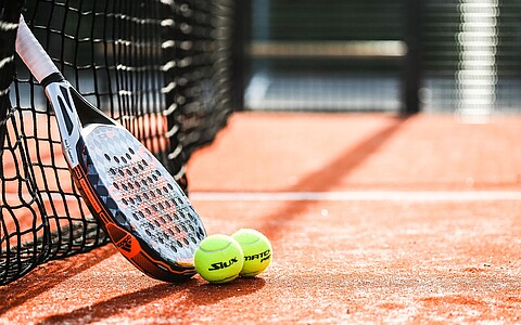 Von der Idee zum Padelcourt: Neue Planungshilfe für Clubs